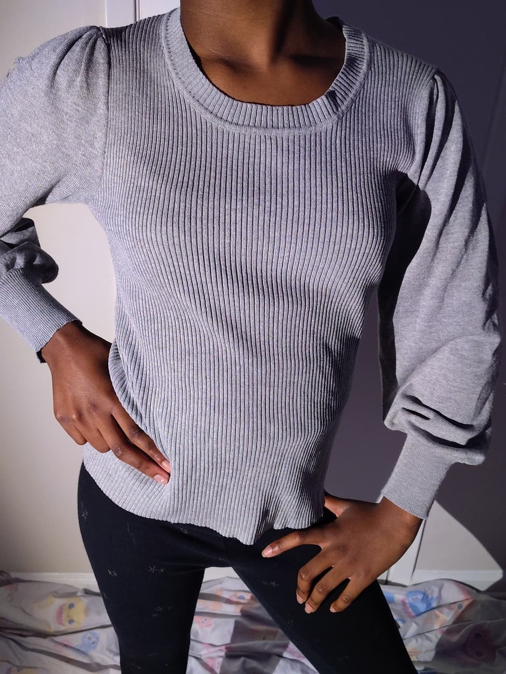 Gray Ribbed Puff-Sleeve Women’s Sweater